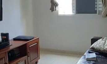 Imagem 2: 3 dormitórios, 1 suítes, 2 banheiro, 2 vagas na garagem, 75M² de Área Construída