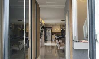 Imagem 3: 3 dormitórios, 3 suíte, 5 banheiro, 2 vagas na garagem, 272M² de Área Construída