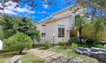 Imagem 3: 3 dormitórios, 1 suítes, 4 banheiro, 4 vagas na garagem, 228M² de Área Construída