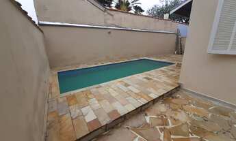 Imagem: 4 dormitórios, 1 suítes, 3 banheiro, 2