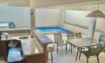 Imagem 2: 3 dormitórios, 3 suíte, 3 banheiro, 3 vagas na garagem, 250M² de Área Construída