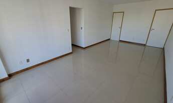 Imagem 2: 4 dormitórios, 1 suítes, 2 banheiro, 2 vagas na garagem, 132M² de Área Construída