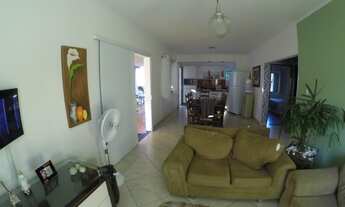 Imagem: 3 dormitórios, 1 suítes, 2 banheiro, 10