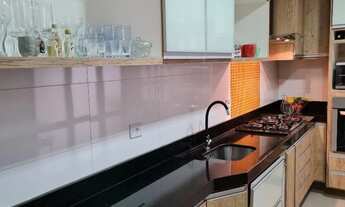 Imagem 4: 3 dormitórios, 1 suítes, 3 banheiro, 2 vagas na garagem, 155M² de Área Construída