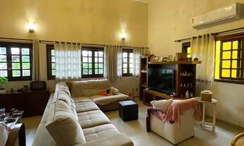 Imagem 4: 4 dormitórios, 4 suíte, 5 banheiro, 2 vagas na garagem, 236M² de Área Construída