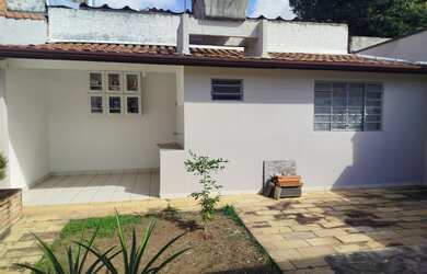 Imagem 2: 2 dormitórios, 1 banheiros, 2 vagas na garagem, 105M² de Área Construída, 200M² de Área To