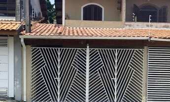 Imagem: 3 dormitórios, 1 suítes, 2 banheiro, 2