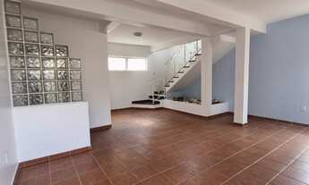 Imagem: 3 dormitórios, 1 suítes, 3 banheiro, 3