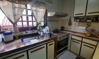 Imagem 6: 4 dormitórios, 3 suíte, 5 banheiro, 2 vagas na garagem, 260M² de Área Construída