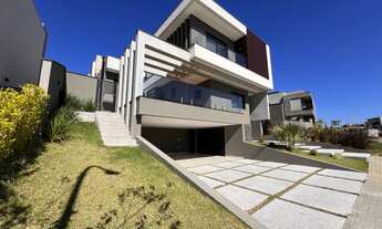 Imagem: 4 dormitórios, 4 suíte, 5 banheiro, 4