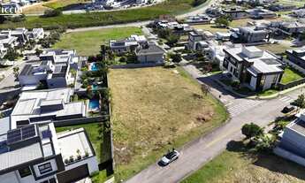 Imagem 2: 739M² de Área Construída, 739M² de Área Total