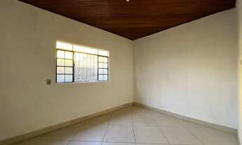 Imagem 6: 3 dormitórios, 2 banheiro, 2 vagas na garagem, 171M² de Área Construída, 263M² de Área Tot