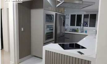 Imagem 4: 4 dormitórios, 4 suíte, 3 banheiro, 4 vagas na garagem, 400M² de Área Construída