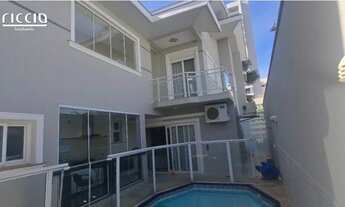 Imagem 2: 4 dormitórios, 4 suíte, 3 banheiro, 4 vagas na garagem, 400M² de Área Construída