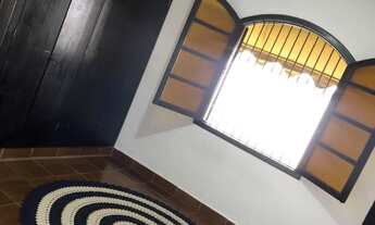 Imagem 6: 3 dormitórios, 1 suítes, 2 banheiro, 6 vagas na garagem, 150M² de Área Construída