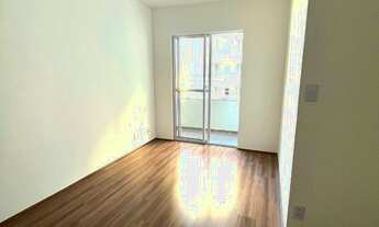 Imagem 3: 2 dormitórios, 1 suítes, 2 banheiro, 1 vaga na garagem, 52M² de Área Construída