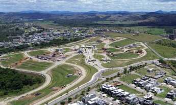 Imagem: 330M² de Área Construída, 330M² de Área