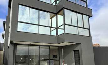 Imagem 6: 4 dormitórios, 4 suíte, 5 banheiro, 4 vagas na garagem, 420M² de Área Construída