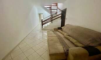 Imagem: 3 dormitórios, 1 suítes, 3 banheiro, 2