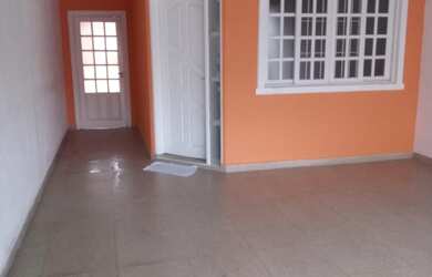 Imagem 4: 3 dormitórios, 1 suítes, 3 banheiro, 2 vagas na garagem, 120M² de Área Construída