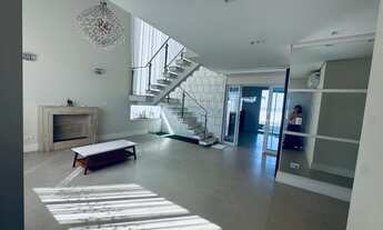 Imagem 3: 4 dormitórios, 3 suíte, 6 banheiro, 2 vagas na garagem, 360M² de Área Construída