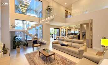 Imagem 2: 5 dormitórios, 5 suíte, 6 banheiro, 4 vagas na garagem, 523M² de Área Construída