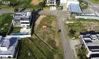 Imagem 2: 667M² de Área Construída, 667M² de Área Total