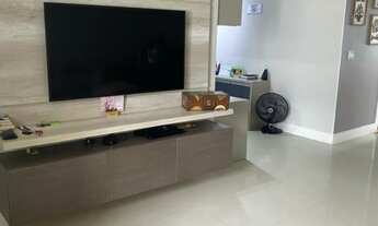 Imagem 2: 4 dormitórios, 3 suíte, 5 banheiro, 2 vagas na garagem, 175M² de Área Construída