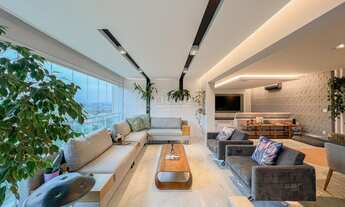 Imagem: 4 dormitórios, 3 suíte, 6 banheiro, 3