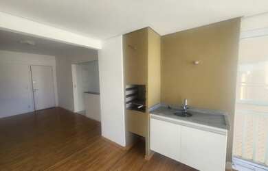 Imagem 2: 3 dormitórios, 1 suítes, 3 banheiro, 2 vagas na garagem, 88M² de Área Construída