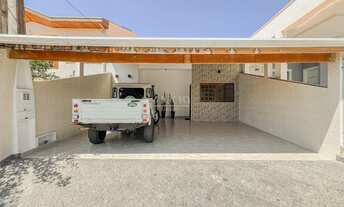 Imagem 2: 2 dormitórios, 2 banheiro, 2 vagas na garagem, 120M² de Área Construída, 140M² de Área Tot