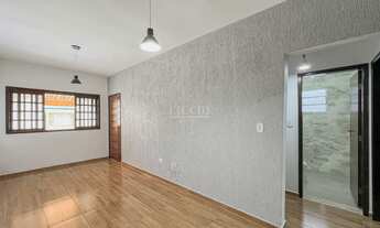 Imagem 6: 2 dormitórios, 2 banheiro, 2 vagas na garagem, 120M² de Área Construída, 140M² de Área Tot