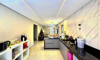 Imagem 6: 3 dormitórios, 1 suítes, 3 banheiro, 3 vagas na garagem, 100M² de Área Construída