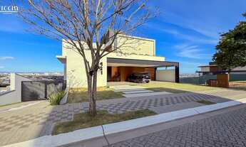 Imagem 3: 4 dormitórios, 4 suíte, 7 banheiro, 9 vagas na garagem, 735M² de Área Construída