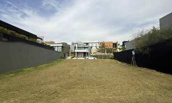 Imagem 2: 568M² de Área Construída, 568M² de Área Total