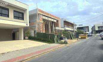 Imagem 5: 3 dormitórios, 3 suíte, 5 banheiro, 2 vagas na garagem, 280M² de Área Construída