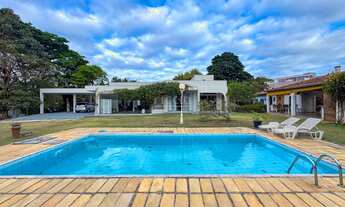 Imagem: 3 dormitórios, 3 suíte, 6 banheiro, 10