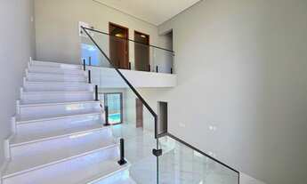 Imagem 7: 4 dormitórios, 4 suíte, 5 banheiro, 2 vagas na garagem, 265M² de Área Construída