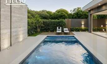 Imagem 2: 4 dormitórios, 4 suíte, 5 banheiro, 2 vagas na garagem, 254M² de Área Construída