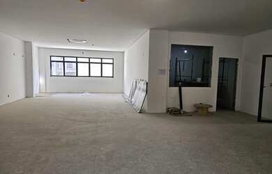 Imagem 4: 3 dormitórios, 1 suítes, 2 banheiro, 2 vagas na garagem, 92M² de Área Construída