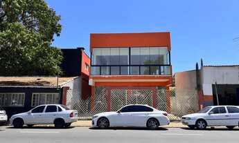 Imagem 2: 4 banheiro, 4 vagas na garagem, 320M² de Área Construída, 320M² de Área Total