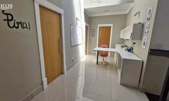 Imagem 3: 5 dormitórios, 5 suíte, 5 banheiro, 4 vagas na garagem, 352M² de Área Construída