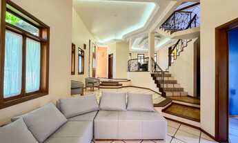 Imagem 2: 4 dormitórios, 3 suíte, 4 banheiro, 2 vagas na garagem, 355M² de Área Construída