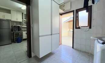 Imagem 7: 4 dormitórios, 2 suíte, 4 banheiro, 4 vagas na garagem, 340M² de Área Construída