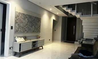 Imagem 6: 4 dormitórios, 4 suíte, 5 banheiro, 2 vagas na garagem, 210M² de Área Construída