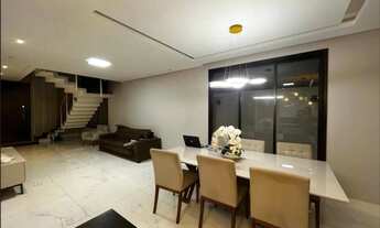 Imagem 3: 4 dormitórios, 4 suíte, 5 banheiro, 2 vagas na garagem, 210M² de Área Construída