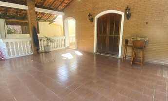 Imagem: 5 dormitórios, 2 suíte, 3 banheiro, 2