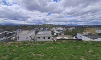 Imagem 7: 555M² de Área Construída, 555M² de Área Total