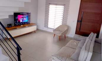 Imagem 2: 2 dormitórios, 1 banheiros, 2 vagas na garagem, 13M² de Área Construída, 302M² de Área Tot