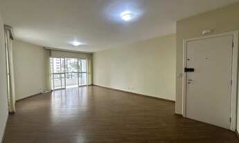 Imagem 2: 3 dormitórios, 3 suíte, 5 banheiro, 3 vagas na garagem, 180M² de Área Construída